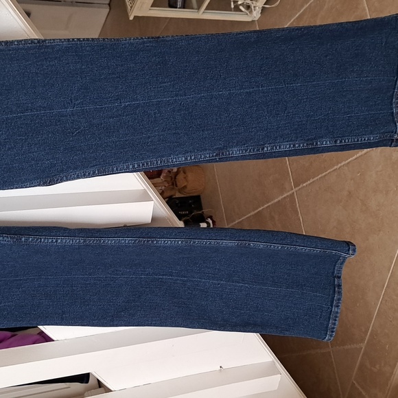 Polo Ralph Lauren Boot Jean sz28 EUC in a Medium dark wash. - Picture 8 of 14